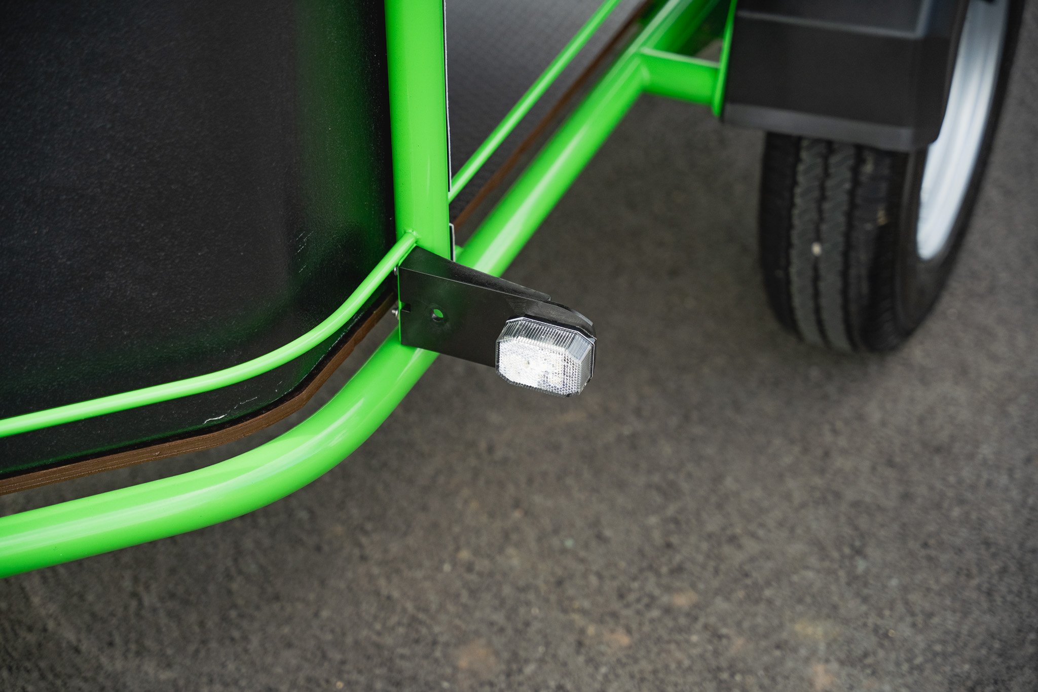 Nomad Micro lighting close-up
